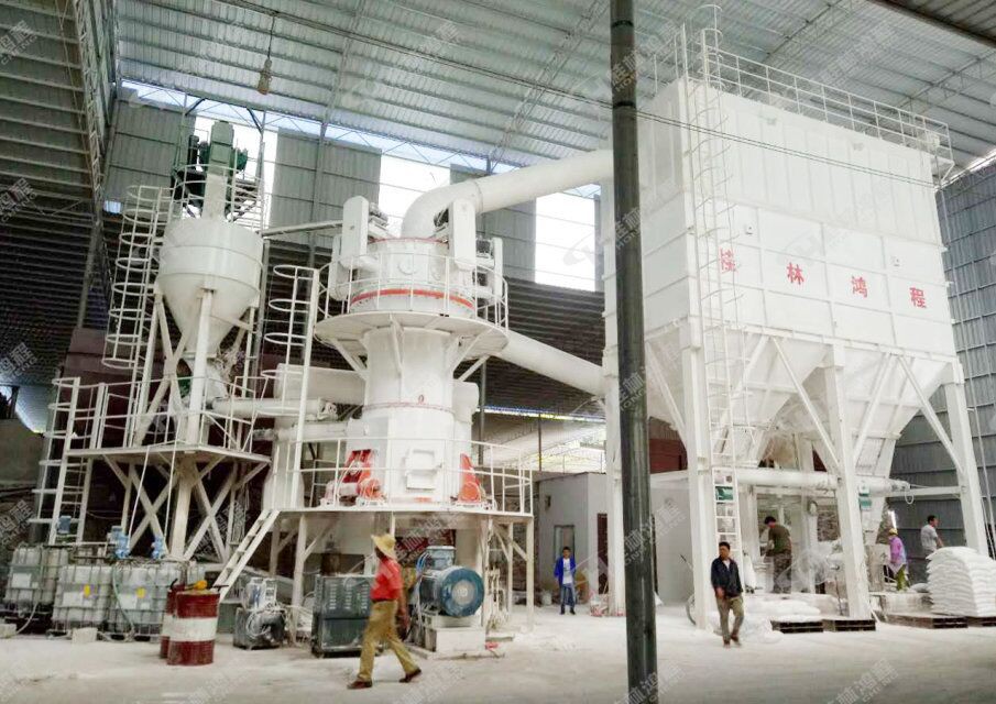 桂林鴻程超細立式磨粉機HLMX1100設備圖