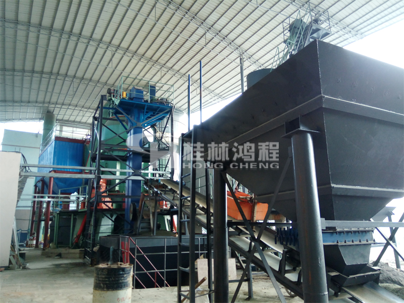 無煙煤，無煙煤磨粉機，炭素制粉，磨粉機價格，立式磨粉機，立磨，磨粉設備，磨粉機械，桂林鴻程